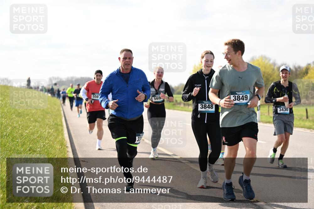 12.04.2026 - 45. Internationalen Wilhelmsburger Insellauf Dr. Thomas Lammeyer http://msf.ph/oto/9444487 12.04.2026 10:19:12 Laufen 556, 569, 3848, 3849, 3430 meine-sportfotos.de