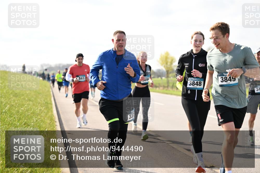 12.04.2026 - 45. Internationalen Wilhelmsburger Insellauf Dr. Thomas Lammeyer http://msf.ph/oto/9444490 12.04.2026 10:19:13 Laufen 331, 694, 3848, 3849, 34 meine-sportfotos.de
