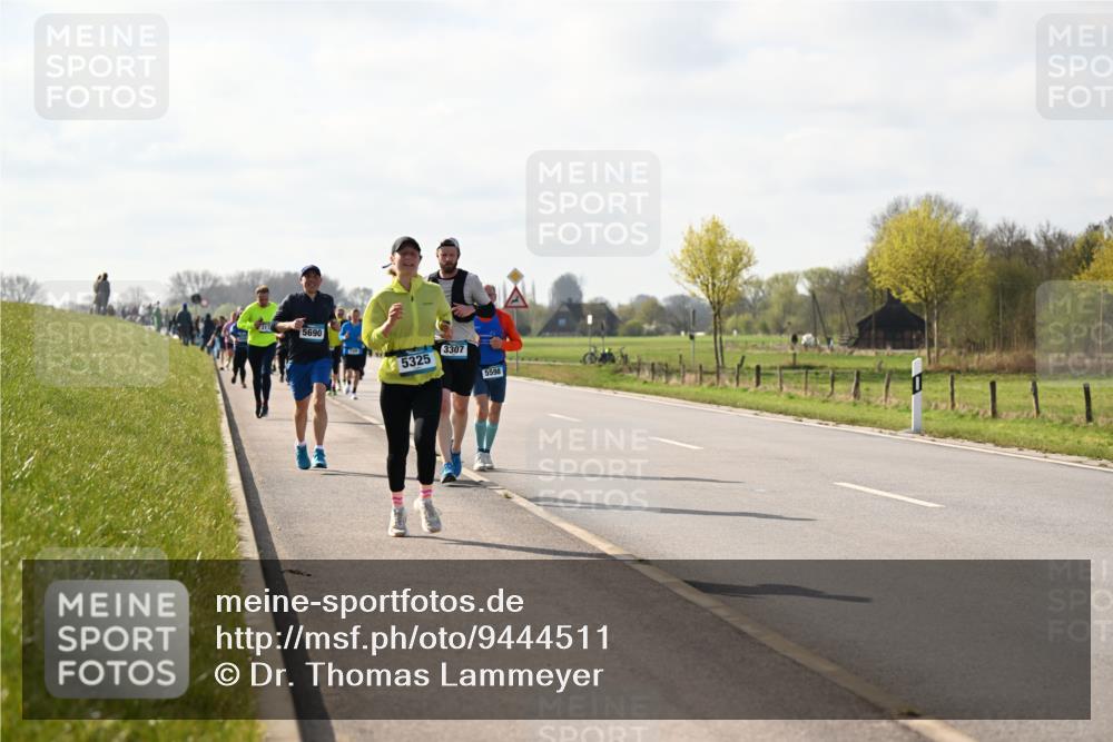12.04.2026 - 45. Internationalen Wilhelmsburger Insellauf Dr. Thomas Lammeyer http://msf.ph/oto/9444511 12.04.2026 10:19:17 Laufen 5690, 5325, 3307, 5598 meine-sportfotos.de