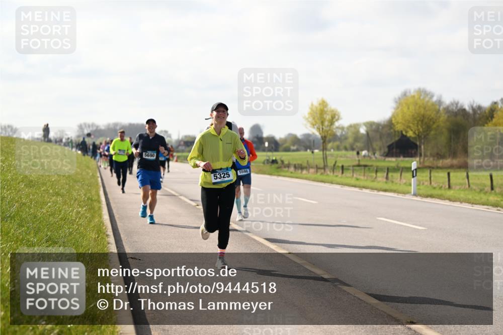 12.04.2026 - 45. Internationalen Wilhelmsburger Insellauf Dr. Thomas Lammeyer http://msf.ph/oto/9444518 12.04.2026 10:19:18 Laufen 5690, 5325, 5598 meine-sportfotos.de