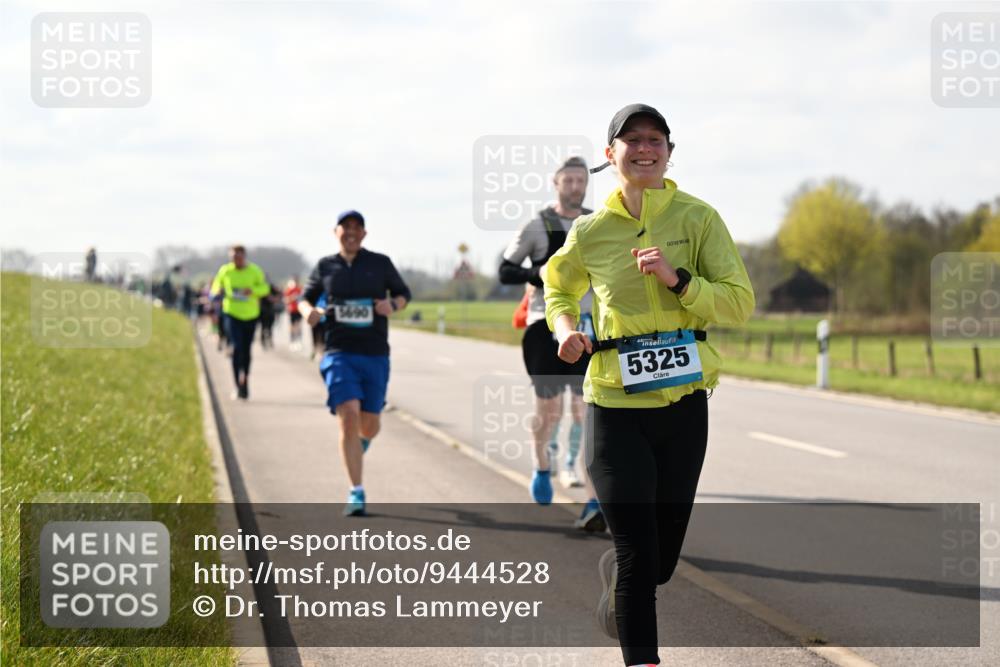 12.04.2026 - 45. Internationalen Wilhelmsburger Insellauf Dr. Thomas Lammeyer http://msf.ph/oto/9444528 12.04.2026 10:19:19 Laufen 5690, 5325 meine-sportfotos.de