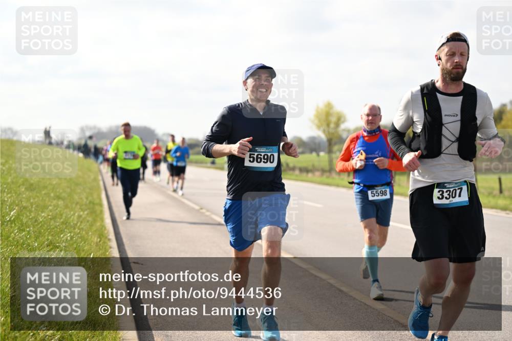 12.04.2026 - 45. Internationalen Wilhelmsburger Insellauf Dr. Thomas Lammeyer http://msf.ph/oto/9444536 12.04.2026 10:19:21 Laufen 5690, 5598, 3307 meine-sportfotos.de