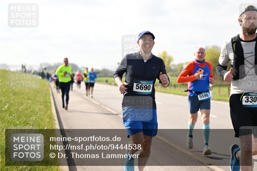 12.04.2026 - 45. Internationalen Wilhelmsburger Insellauf Dr. Thomas Lammeyer http://msf.ph/oto/9444538 12.04.2026 10:19:21 Laufen 5690, 5598, 330 meine-sportfotos.de