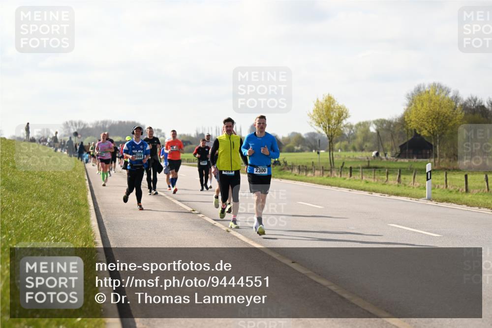12.04.2026 - 45. Internationalen Wilhelmsburger Insellauf Dr. Thomas Lammeyer http://msf.ph/oto/9444551 12.04.2026 10:19:26 Laufen 4568, 4320, 2300 meine-sportfotos.de