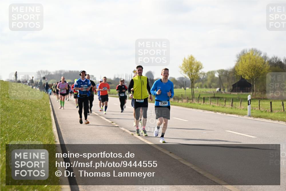 12.04.2026 - 45. Internationalen Wilhelmsburger Insellauf Dr. Thomas Lammeyer http://msf.ph/oto/9444555 12.04.2026 10:19:27 Laufen 568, 4928, 2300 meine-sportfotos.de