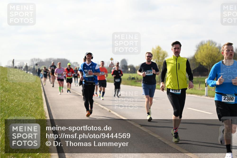 12.04.2026 - 45. Internationalen Wilhelmsburger Insellauf Dr. Thomas Lammeyer http://msf.ph/oto/9444569 12.04.2026 10:19:29 Laufen 45, 3563, 4320, 2300 meine-sportfotos.de