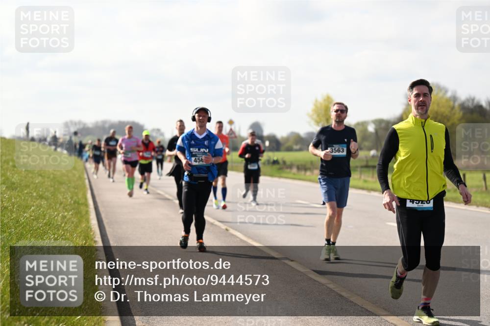 12.04.2026 - 45. Internationalen Wilhelmsburger Insellauf Dr. Thomas Lammeyer http://msf.ph/oto/9444573 12.04.2026 10:19:29 Laufen 456, 3563, 4520 meine-sportfotos.de