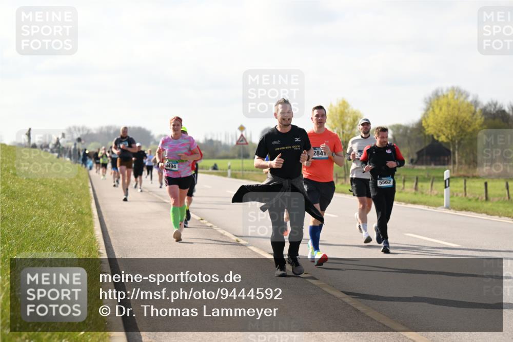 12.04.2026 - 45. Internationalen Wilhelmsburger Insellauf Dr. Thomas Lammeyer http://msf.ph/oto/9444592 12.04.2026 10:19:33 Laufen 3494, 2841, 5562 meine-sportfotos.de