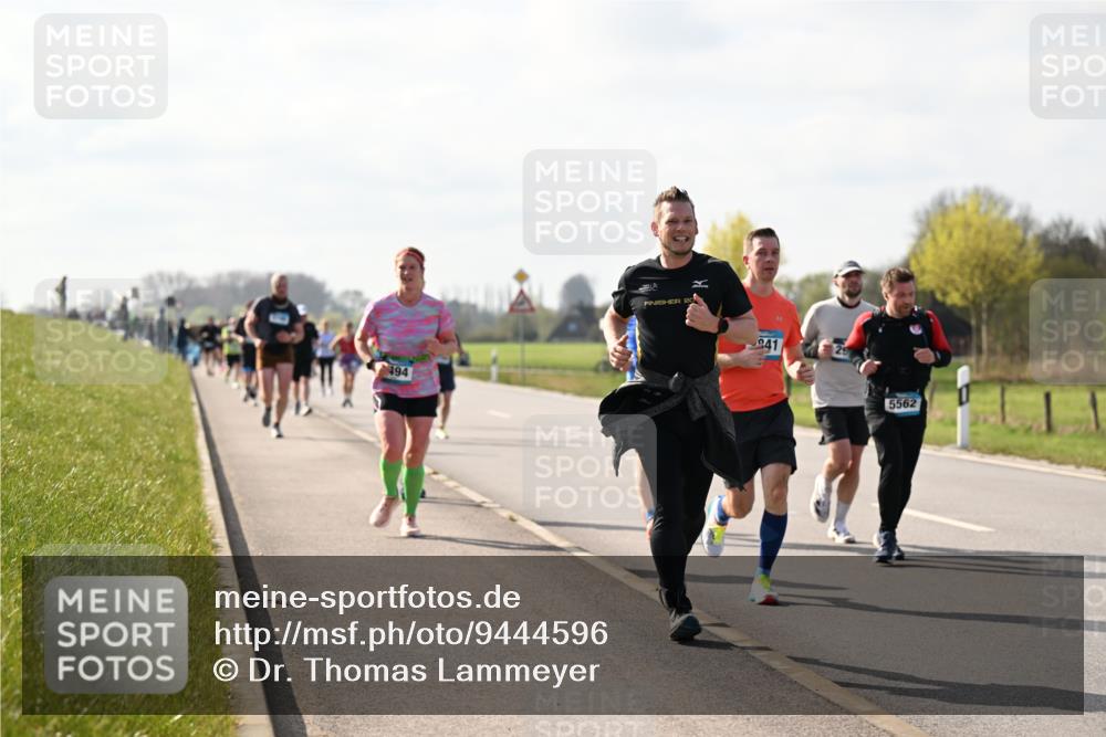 12.04.2026 - 45. Internationalen Wilhelmsburger Insellauf Dr. Thomas Lammeyer http://msf.ph/oto/9444596 12.04.2026 10:19:33 Laufen 494, 941, 5562 meine-sportfotos.de