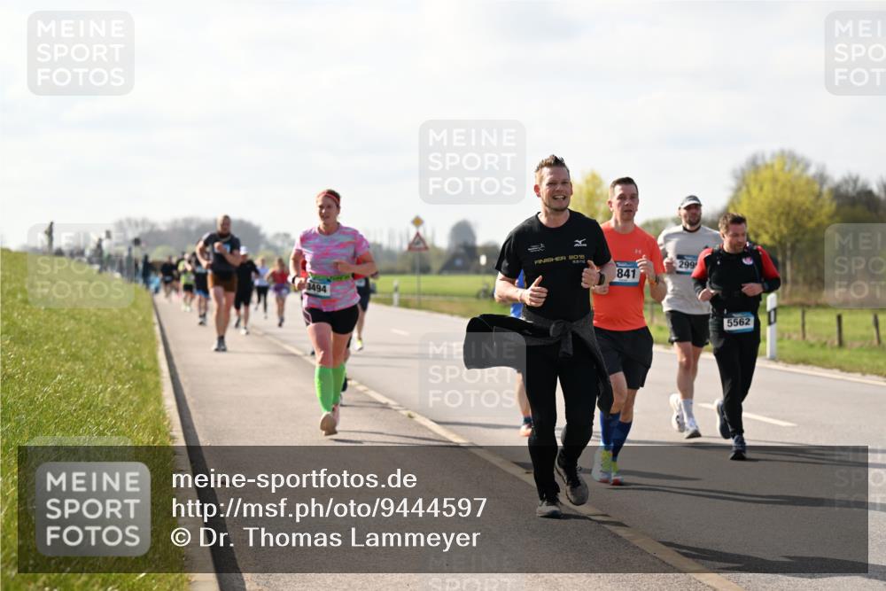 12.04.2026 - 45. Internationalen Wilhelmsburger Insellauf Dr. Thomas Lammeyer http://msf.ph/oto/9444597 12.04.2026 10:19:34 Laufen 3494, 4, 2015, 841, 299, 5562 meine-sportfotos.de