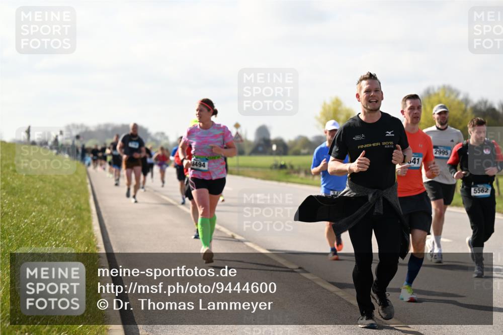 12.04.2026 - 45. Internationalen Wilhelmsburger Insellauf Dr. Thomas Lammeyer http://msf.ph/oto/9444600 12.04.2026 10:19:34 Laufen 3494, 2015, 41, 2995, 5562 meine-sportfotos.de