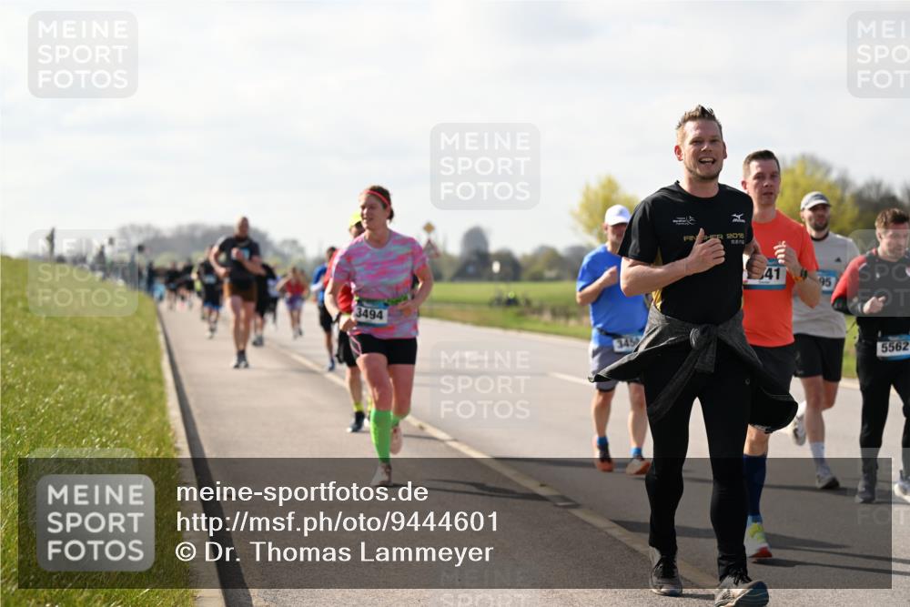 12.04.2026 - 45. Internationalen Wilhelmsburger Insellauf Dr. Thomas Lammeyer http://msf.ph/oto/9444601 12.04.2026 10:19:34 Laufen 3494, 345, 2015, 7116, 95, 5562 meine-sportfotos.de