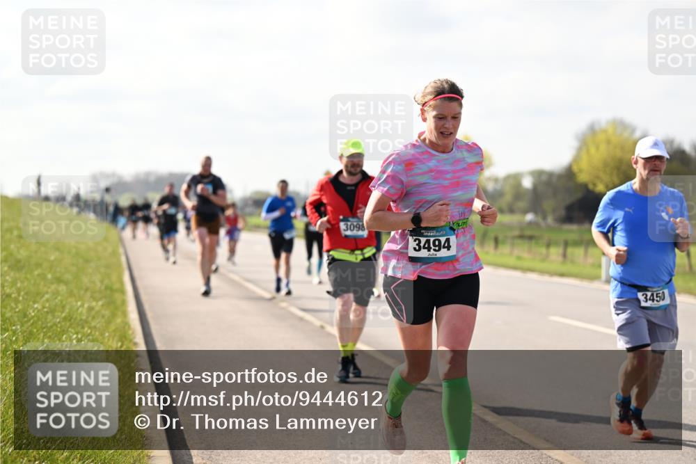 12.04.2026 - 45. Internationalen Wilhelmsburger Insellauf Dr. Thomas Lammeyer http://msf.ph/oto/9444612 12.04.2026 10:19:36 Laufen 3098, 3494, 3450 meine-sportfotos.de
