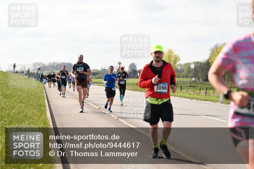 12.04.2026 - 45. Internationalen Wilhelmsburger Insellauf Dr. Thomas Lammeyer http://msf.ph/oto/9444617 12.04.2026 10:19:37 Laufen 2438, 5749, 5775, 3098 meine-sportfotos.de