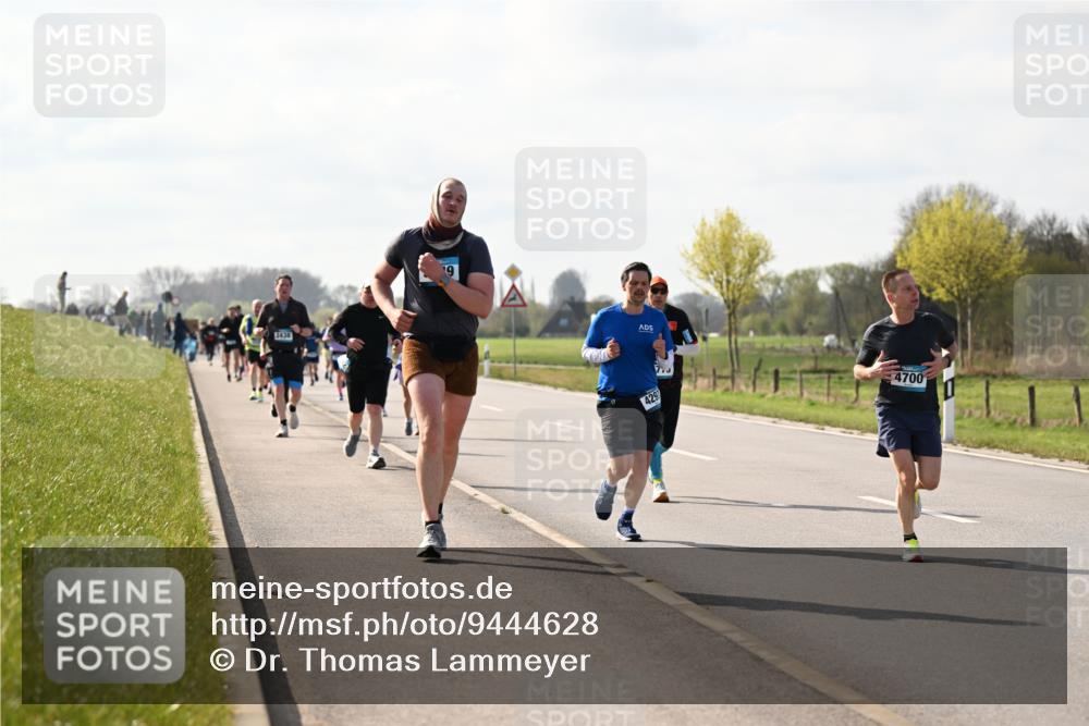 12.04.2026 - 45. Internationalen Wilhelmsburger Insellauf Dr. Thomas Lammeyer http://msf.ph/oto/9444628 12.04.2026 10:19:39 Laufen 2438, 19, 4297, 4700 meine-sportfotos.de