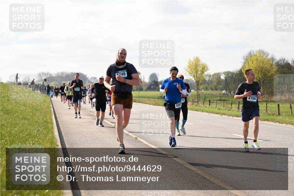 12.04.2026 - 45. Internationalen Wilhelmsburger Insellauf Dr. Thomas Lammeyer http://msf.ph/oto/9444629 12.04.2026 10:19:39 Laufen 2438, 5749, 4297, 75, 4700 meine-sportfotos.de