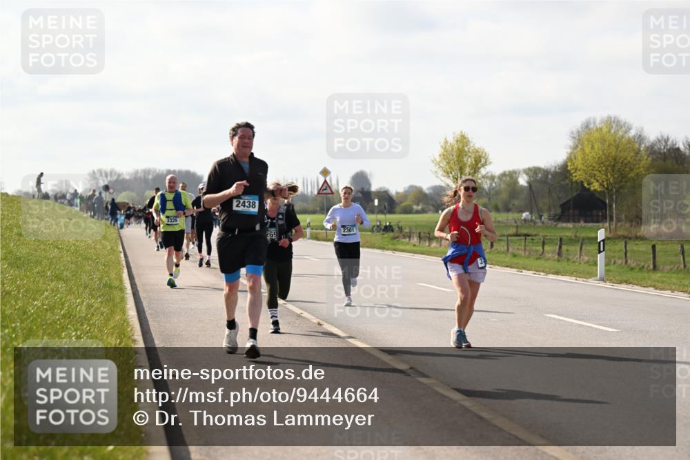 12.04.2026 - 45. Internationalen Wilhelmsburger Insellauf Dr. Thomas Lammeyer http://msf.ph/oto/9444664 12.04.2026 10:19:45 Laufen 3325, 2438, 269, 2301 meine-sportfotos.de
