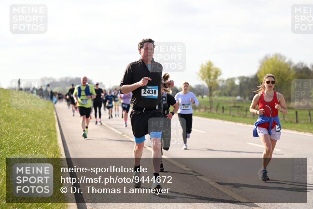 12.04.2026 - 45. Internationalen Wilhelmsburger Insellauf Dr. Thomas Lammeyer http://msf.ph/oto/9444672 12.04.2026 10:19:46 Laufen 2438, 2301 meine-sportfotos.de