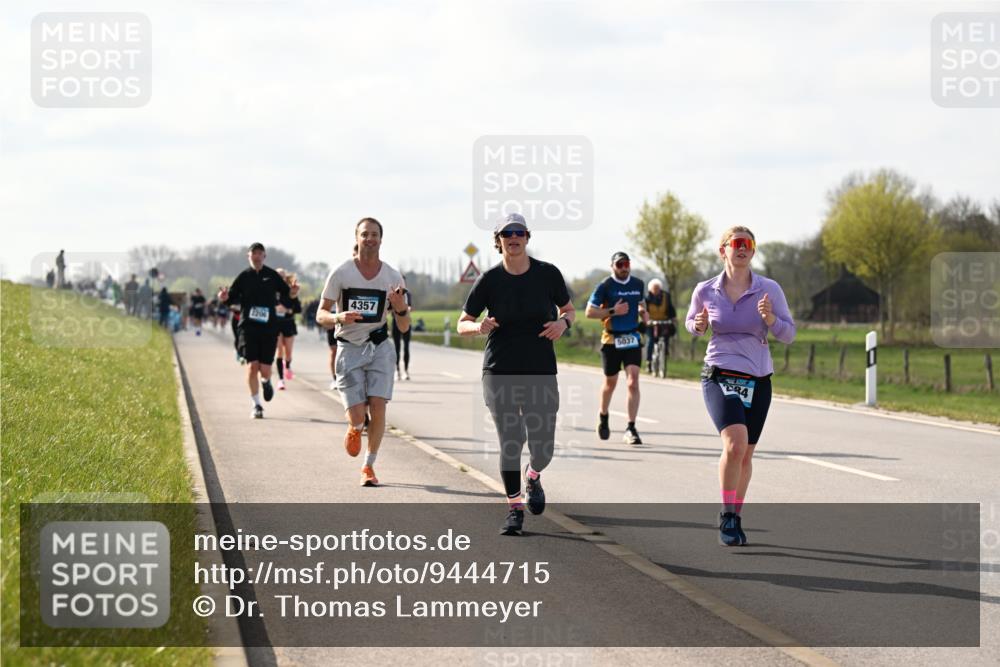 12.04.2026 - 45. Internationalen Wilhelmsburger Insellauf Dr. Thomas Lammeyer http://msf.ph/oto/9444715 12.04.2026 10:19:53 Laufen 4357, 5037, 284 meine-sportfotos.de