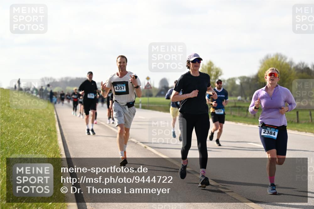 12.04.2026 - 45. Internationalen Wilhelmsburger Insellauf Dr. Thomas Lammeyer http://msf.ph/oto/9444722 12.04.2026 10:19:54 Laufen 4357, 5037, 2384 meine-sportfotos.de