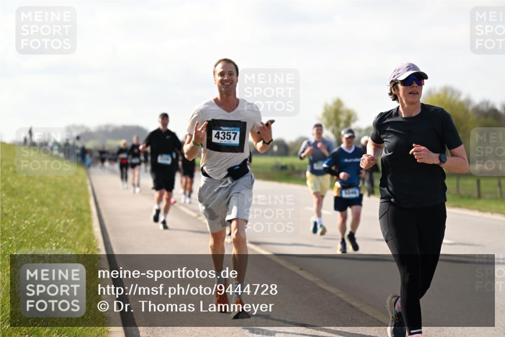 12.04.2026 - 45. Internationalen Wilhelmsburger Insellauf Dr. Thomas Lammeyer http://msf.ph/oto/9444728 12.04.2026 10:19:55 Laufen 4357 meine-sportfotos.de