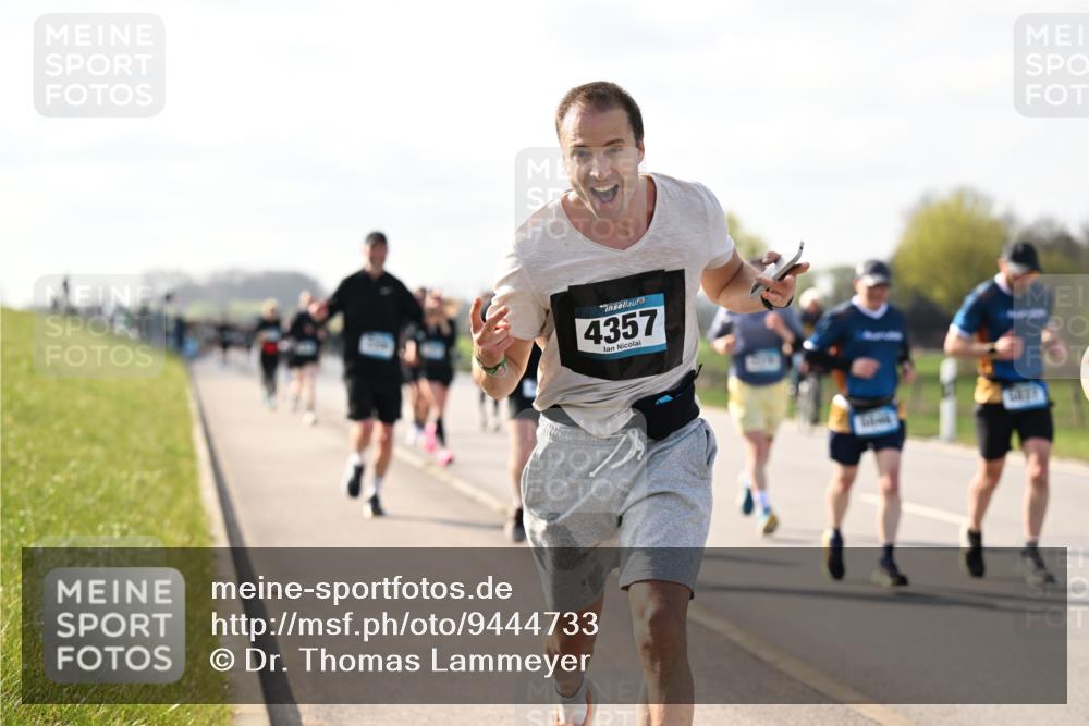 12.04.2026 - 45. Internationalen Wilhelmsburger Insellauf Dr. Thomas Lammeyer http://msf.ph/oto/9444733 12.04.2026 10:19:56 Laufen 4357 meine-sportfotos.de