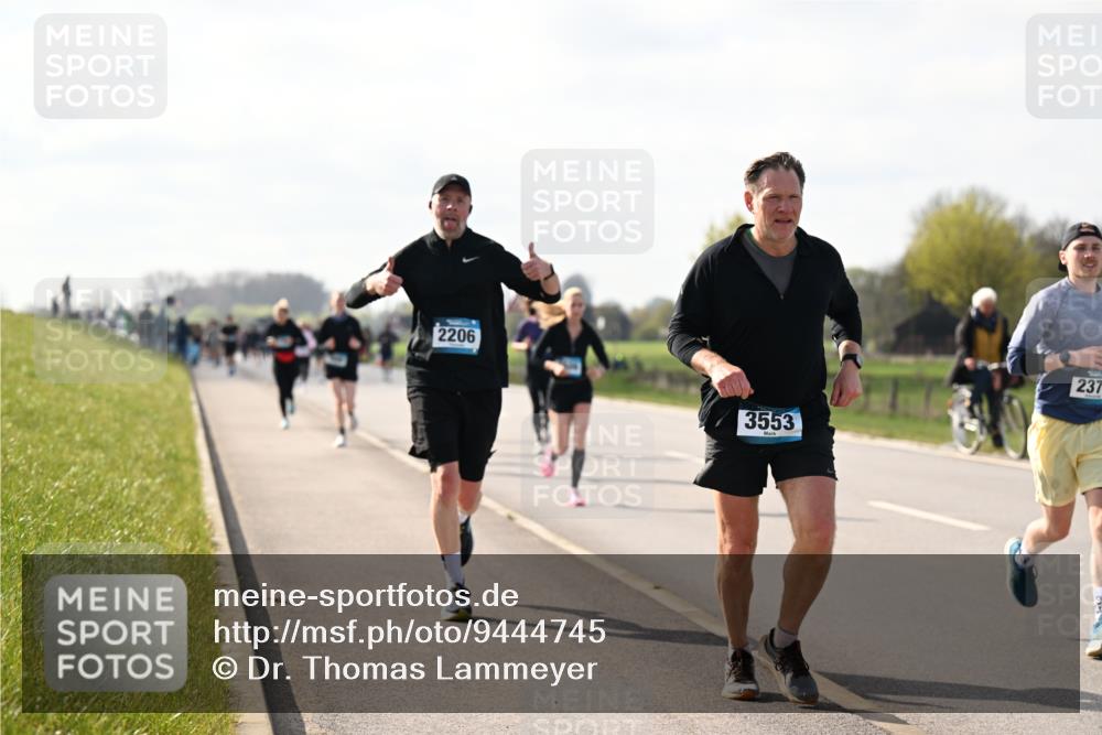 12.04.2026 - 45. Internationalen Wilhelmsburger Insellauf Dr. Thomas Lammeyer http://msf.ph/oto/9444745 12.04.2026 10:19:57 Laufen 2206, 3553, 237 meine-sportfotos.de
