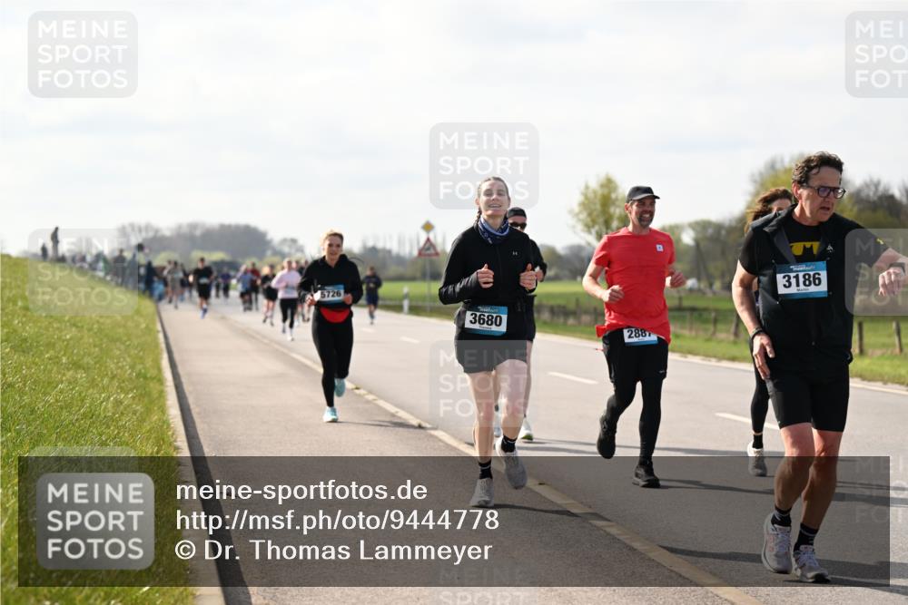 12.04.2026 - 45. Internationalen Wilhelmsburger Insellauf Dr. Thomas Lammeyer http://msf.ph/oto/9444778 12.04.2026 10:20:03 Laufen 5726, 3680, 288, 3186 meine-sportfotos.de