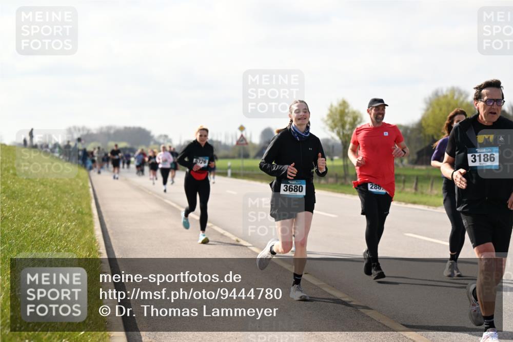 12.04.2026 - 45. Internationalen Wilhelmsburger Insellauf Dr. Thomas Lammeyer http://msf.ph/oto/9444780 12.04.2026 10:20:03 Laufen 3680, 288, 3186 meine-sportfotos.de