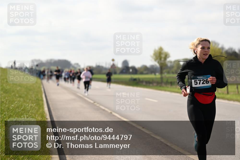 12.04.2026 - 45. Internationalen Wilhelmsburger Insellauf Dr. Thomas Lammeyer http://msf.ph/oto/9444797 12.04.2026 10:20:07 Laufen 45, 5726 meine-sportfotos.de