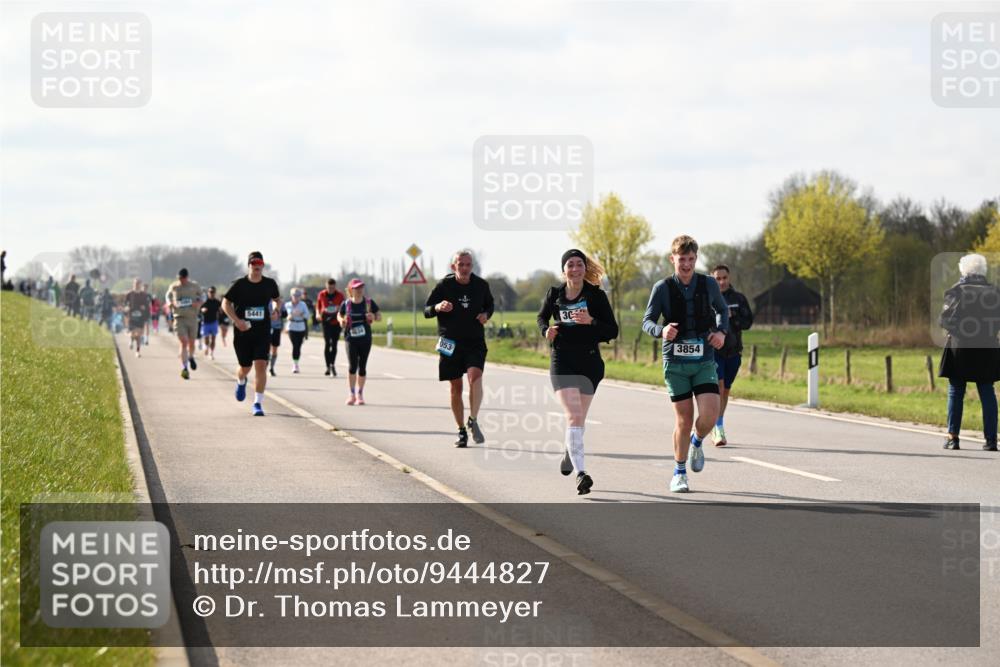 12.04.2026 - 45. Internationalen Wilhelmsburger Insellauf Dr. Thomas Lammeyer http://msf.ph/oto/9444827 12.04.2026 10:20:17 Laufen 5441, 053, 30, 3854 meine-sportfotos.de