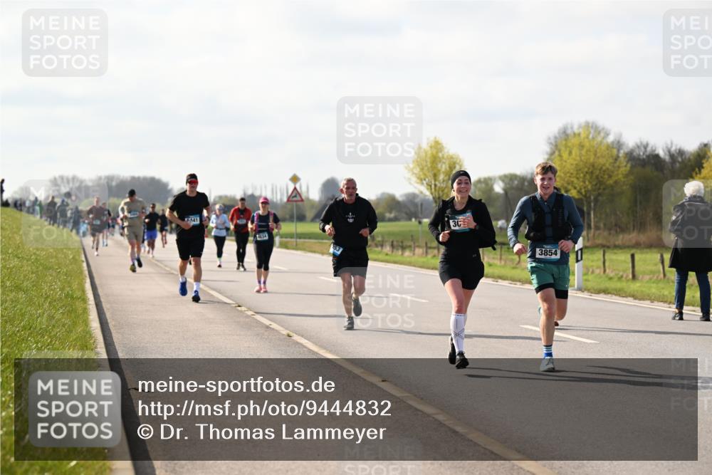 12.04.2026 - 45. Internationalen Wilhelmsburger Insellauf Dr. Thomas Lammeyer http://msf.ph/oto/9444832 12.04.2026 10:20:17 Laufen 41, 36, 3854 meine-sportfotos.de