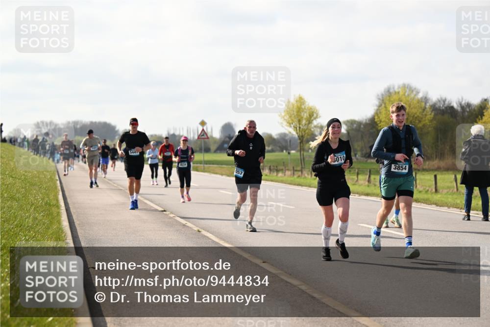 12.04.2026 - 45. Internationalen Wilhelmsburger Insellauf Dr. Thomas Lammeyer http://msf.ph/oto/9444834 12.04.2026 10:20:18 Laufen 544, 053, 3010, 3854 meine-sportfotos.de