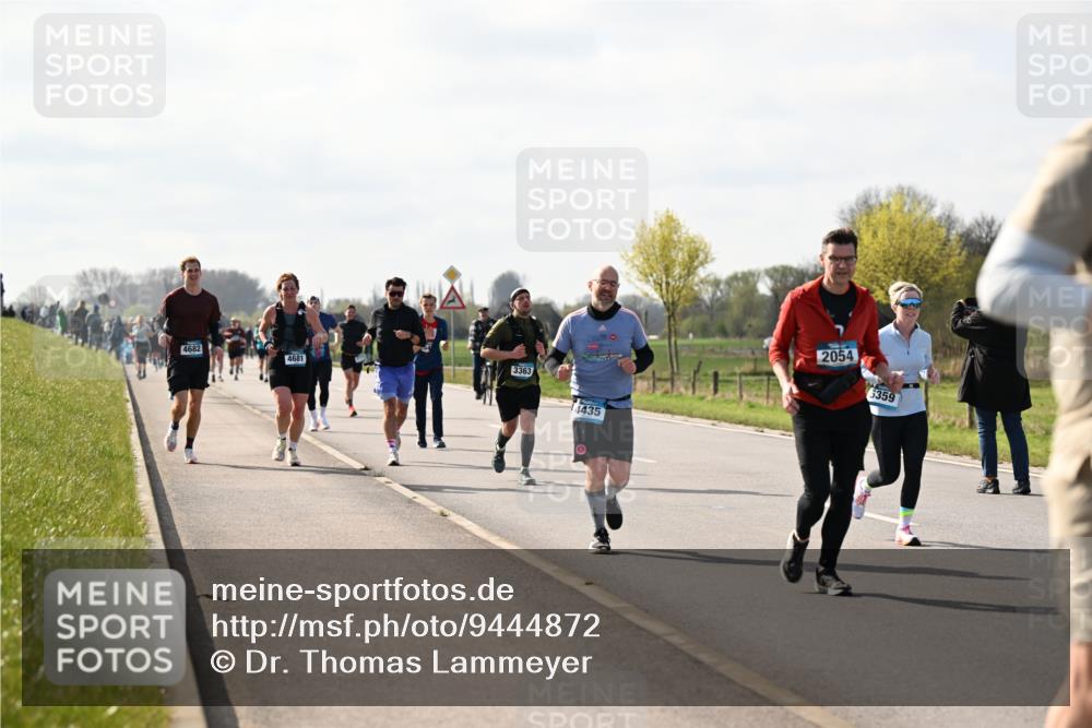 12.04.2026 - 45. Internationalen Wilhelmsburger Insellauf Dr. Thomas Lammeyer http://msf.ph/oto/9444872 12.04.2026 10:20:28 Laufen 4682, 4681, 3363, 4435, 2054, 5359 meine-sportfotos.de
