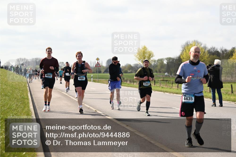 12.04.2026 - 45. Internationalen Wilhelmsburger Insellauf Dr. Thomas Lammeyer http://msf.ph/oto/9444886 12.04.2026 10:20:30 Laufen 4682, 4681, 3363, 4435 meine-sportfotos.de