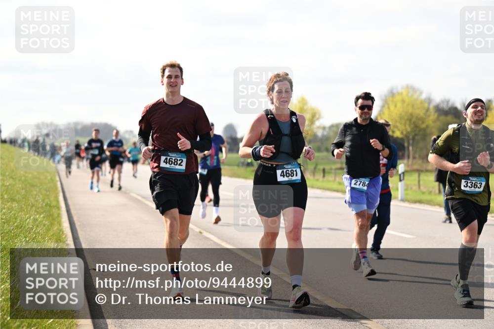 12.04.2026 - 45. Internationalen Wilhelmsburger Insellauf Dr. Thomas Lammeyer http://msf.ph/oto/9444899 12.04.2026 10:20:32 Laufen 4682, 4681, 2784, 3363 meine-sportfotos.de