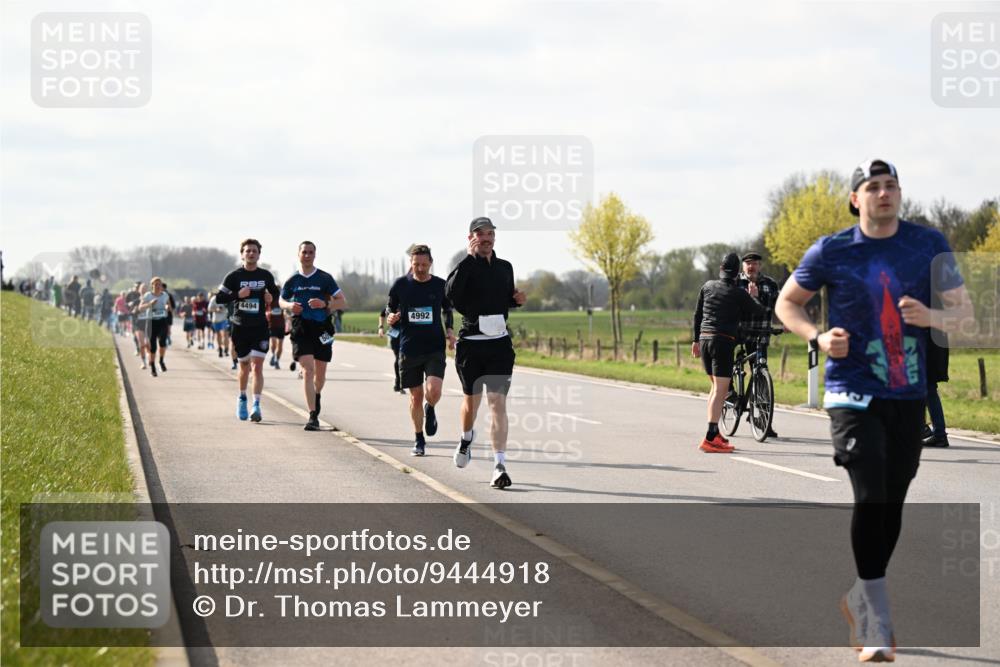 12.04.2026 - 45. Internationalen Wilhelmsburger Insellauf Dr. Thomas Lammeyer http://msf.ph/oto/9444918 12.04.2026 10:20:37 Laufen 4494, 4992 meine-sportfotos.de