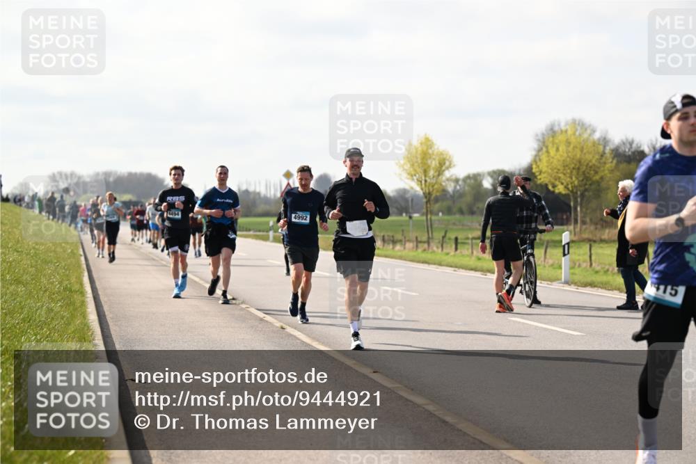 12.04.2026 - 45. Internationalen Wilhelmsburger Insellauf Dr. Thomas Lammeyer http://msf.ph/oto/9444921 12.04.2026 10:20:37 Laufen 4494, 4992, 15 meine-sportfotos.de
