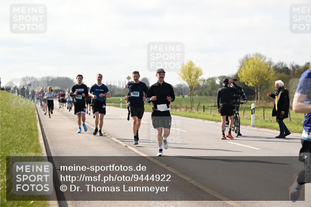 12.04.2026 - 45. Internationalen Wilhelmsburger Insellauf Dr. Thomas Lammeyer http://msf.ph/oto/9444922 12.04.2026 10:20:37 Laufen 4494, 4992 meine-sportfotos.de