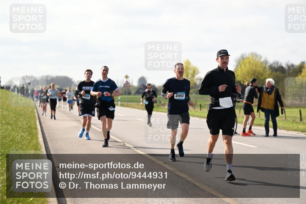 12.04.2026 - 45. Internationalen Wilhelmsburger Insellauf Dr. Thomas Lammeyer http://msf.ph/oto/9444931 12.04.2026 10:20:39 Laufen 4494, 4992 meine-sportfotos.de