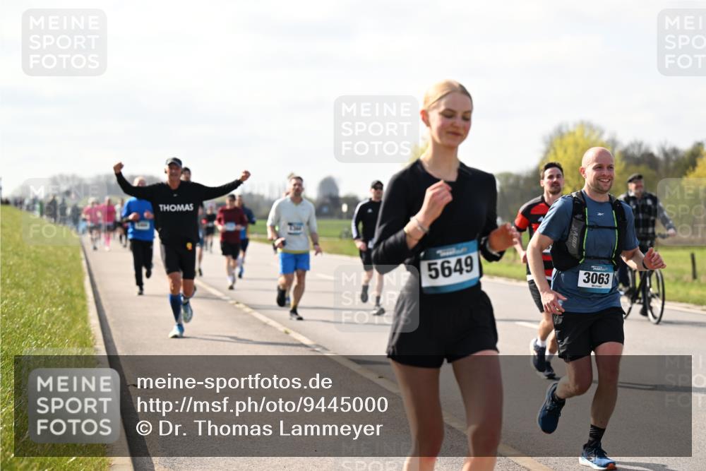 12.04.2026 - 45. Internationalen Wilhelmsburger Insellauf Dr. Thomas Lammeyer http://msf.ph/oto/9445000 12.04.2026 10:20:51 Laufen 5649, 3063 meine-sportfotos.de