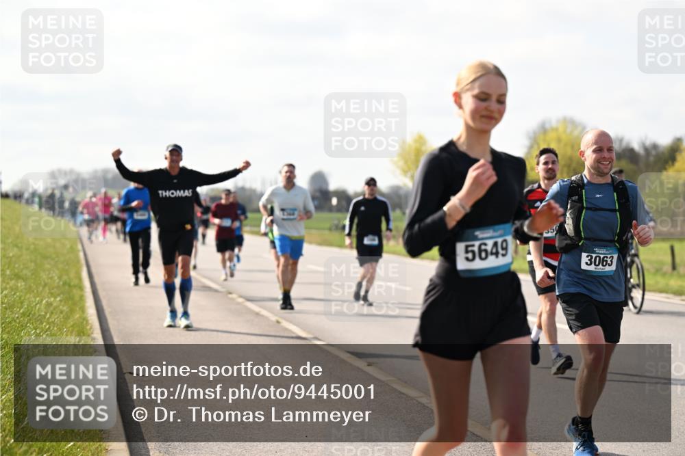 12.04.2026 - 45. Internationalen Wilhelmsburger Insellauf Dr. Thomas Lammeyer http://msf.ph/oto/9445001 12.04.2026 10:20:51 Laufen 5649, 3063 meine-sportfotos.de