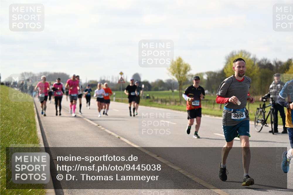 12.04.2026 - 45. Internationalen Wilhelmsburger Insellauf Dr. Thomas Lammeyer http://msf.ph/oto/9445038 12.04.2026 10:21:00 Laufen 3695 meine-sportfotos.de