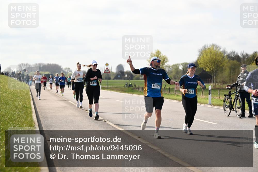 12.04.2026 - 45. Internationalen Wilhelmsburger Insellauf Dr. Thomas Lammeyer http://msf.ph/oto/9445096 12.04.2026 10:21:12 Laufen 2661, 3007, 5033, 5041, 22 meine-sportfotos.de