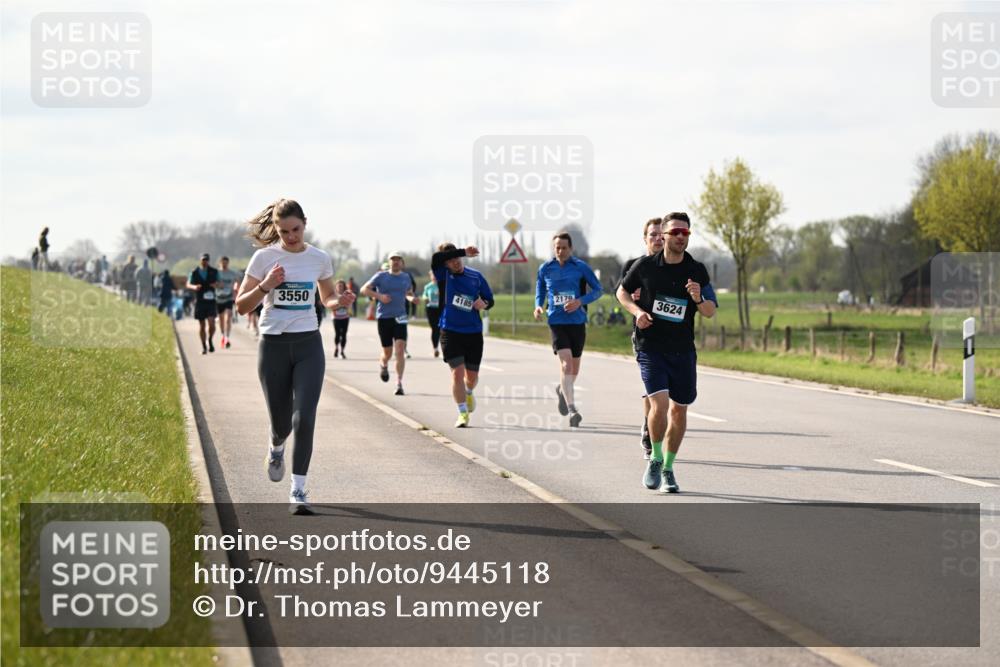 12.04.2026 - 45. Internationalen Wilhelmsburger Insellauf Dr. Thomas Lammeyer http://msf.ph/oto/9445118 12.04.2026 10:21:20 Laufen 4185, 3550, 2170, 3624 meine-sportfotos.de