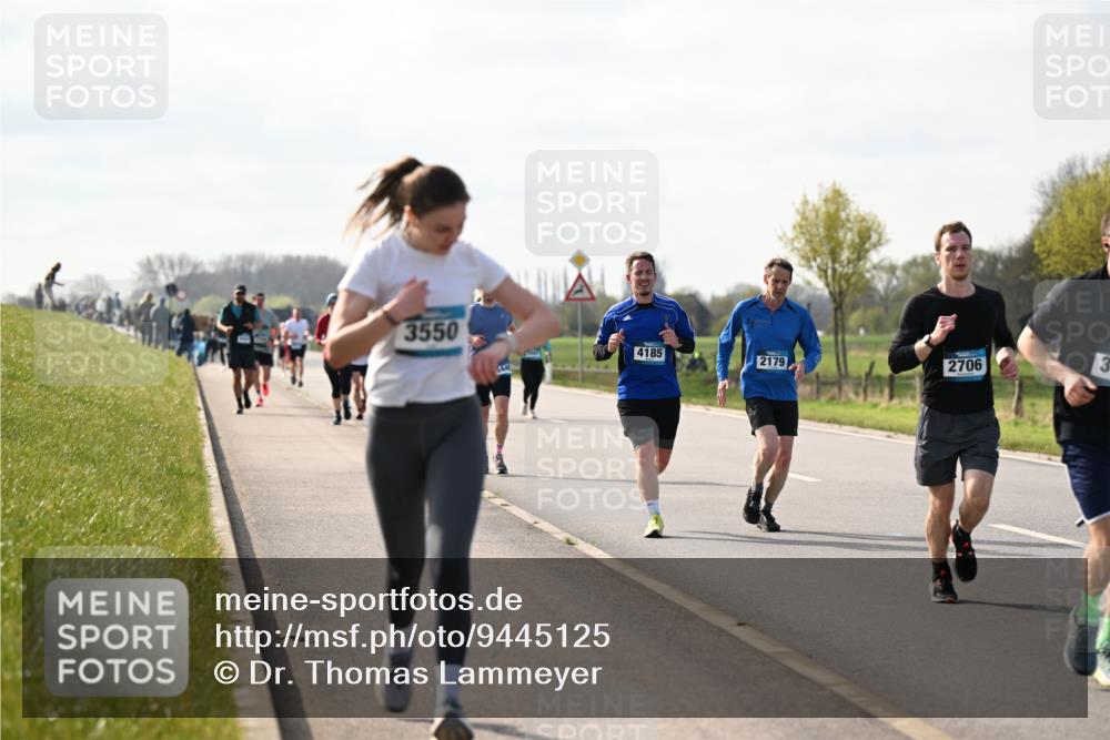 12.04.2026 - 45. Internationalen Wilhelmsburger Insellauf Dr. Thomas Lammeyer http://msf.ph/oto/9445125 12.04.2026 10:21:22 Laufen 3550, 4185, 2179, 2706, 3 meine-sportfotos.de