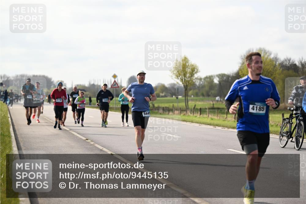 12.04.2026 - 45. Internationalen Wilhelmsburger Insellauf Dr. Thomas Lammeyer http://msf.ph/oto/9445135 12.04.2026 10:21:25 Laufen 2176, 5445, 4185 meine-sportfotos.de