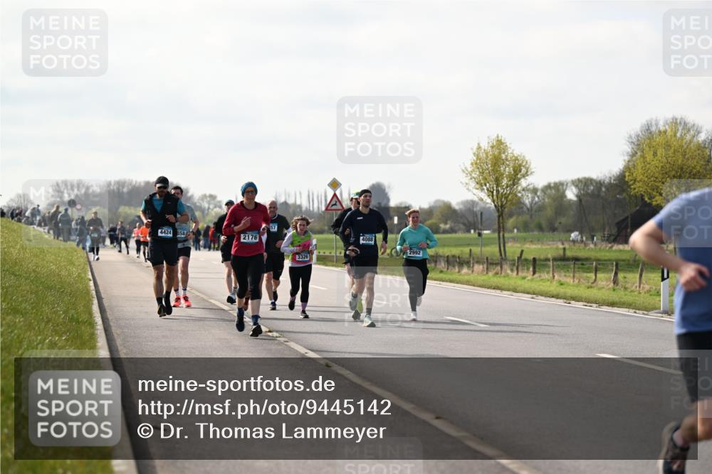 12.04.2026 - 45. Internationalen Wilhelmsburger Insellauf Dr. Thomas Lammeyer http://msf.ph/oto/9445142 12.04.2026 10:21:28 Laufen 4424, 858, 2176, 3326, 4088, 2992 meine-sportfotos.de