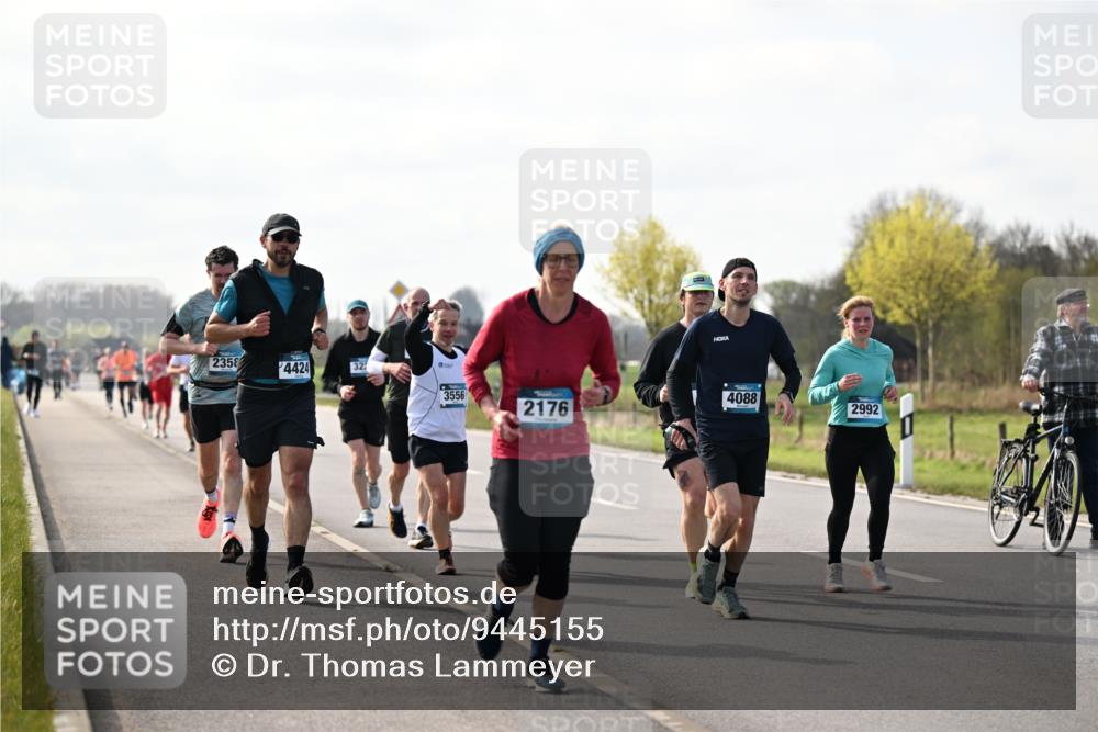 12.04.2026 - 45. Internationalen Wilhelmsburger Insellauf Dr. Thomas Lammeyer http://msf.ph/oto/9445155 12.04.2026 10:21:32 Laufen 2358, 4424, 32, 3556, 2176, 4088, 2992 meine-sportfotos.de