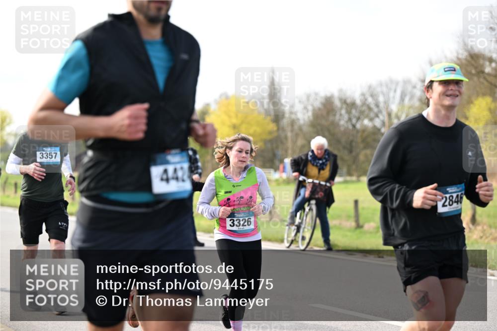 12.04.2026 - 45. Internationalen Wilhelmsburger Insellauf Dr. Thomas Lammeyer http://msf.ph/oto/9445175 12.04.2026 10:21:35 Laufen 3357, 442, 3326, 2846 meine-sportfotos.de